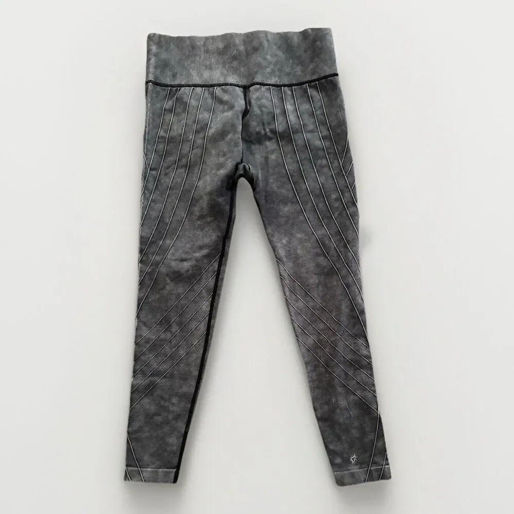 Betsey Johnson Women's‎ Acid Washed High-Waisted Leggings Large Black Gray